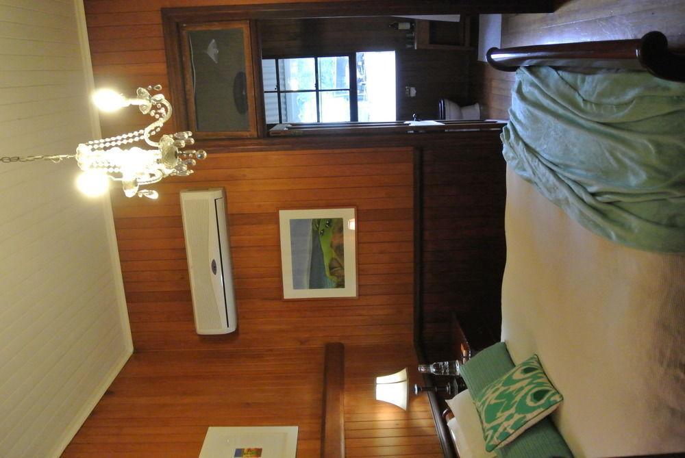 Wiss House Bed & Breakfast Kalbar Extérieur photo